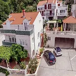Orange Tree Apartmán
