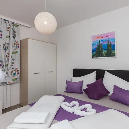 Διαμέρισμα Orange Tree