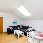 Orange Tree Apartment